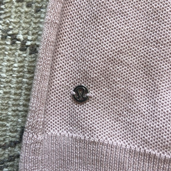 Lace up back Lululemon light pink sweater - Picture 8 of 9